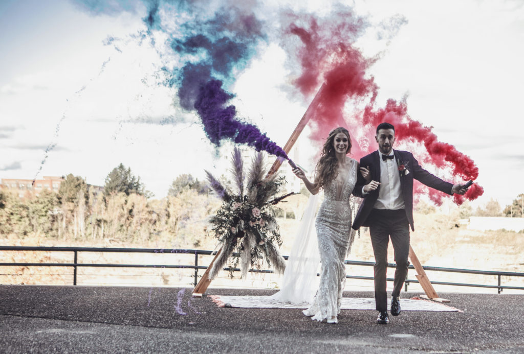 Smoke bomb wedding exit | Modern Wedding Trends | Verve Event Co. #modernwedding #weddingtrends #upstatenywedding