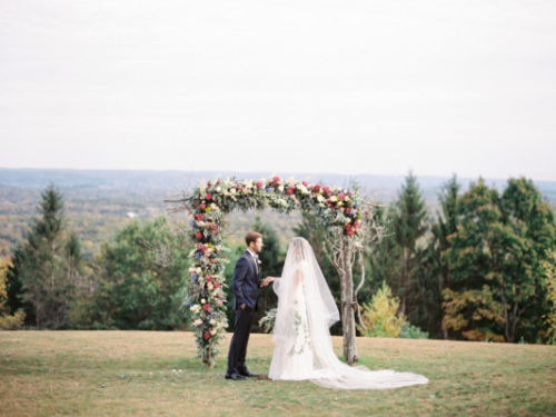Mountain Top Wedding at Cedar Lakes Estate