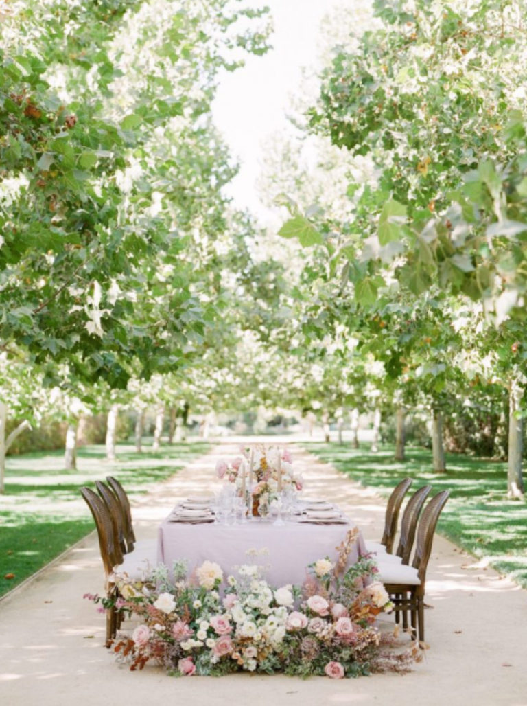 A Bridgerton Inspired Wedding Theme | Luxury Wedding Inspiration