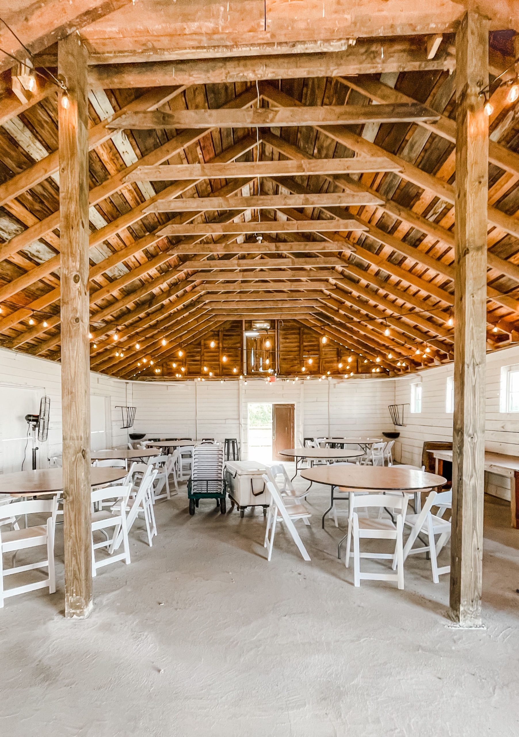 barn wedding venue at Seneca Ridge