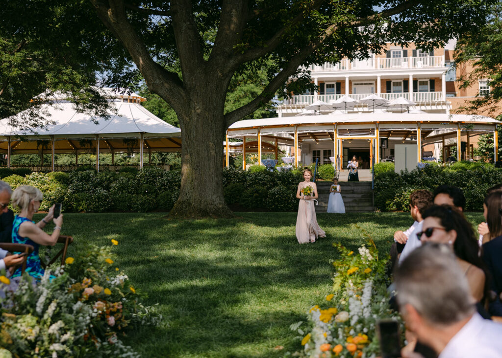 flower girls arrive 