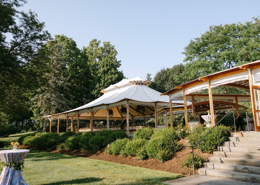 tented wedding inns of Aurora 