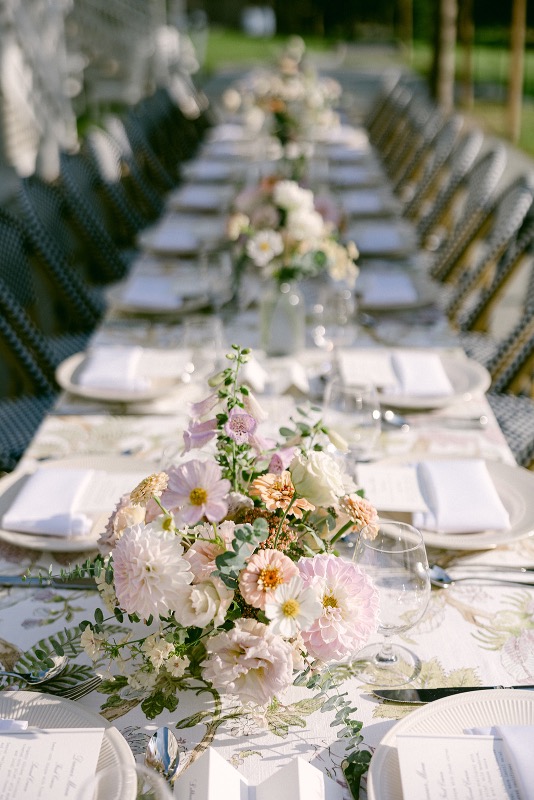 finger lake table set up New York wedding