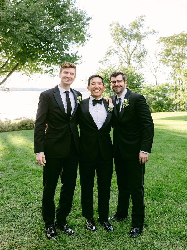 groom with his groomsman