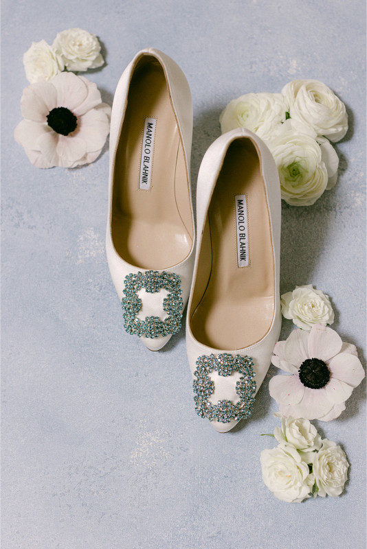 bridal shoe details