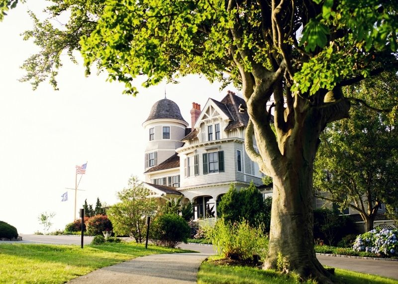View of Castle Hill Inn.