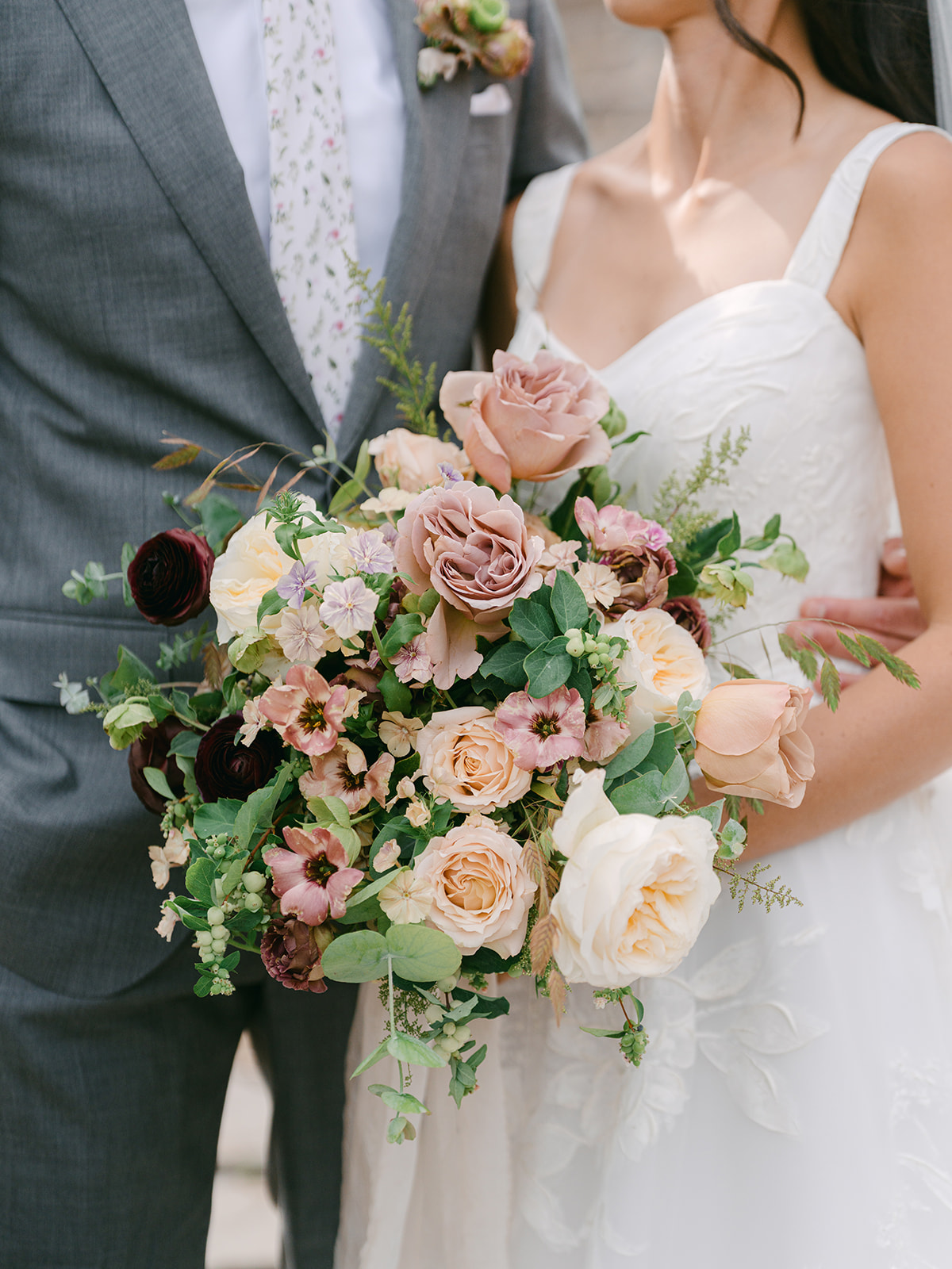 Bridal bouquet for a fall wedding design.