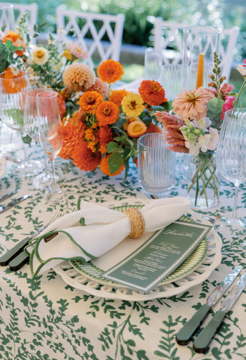 Slim Aarons inspired wedding table setting.