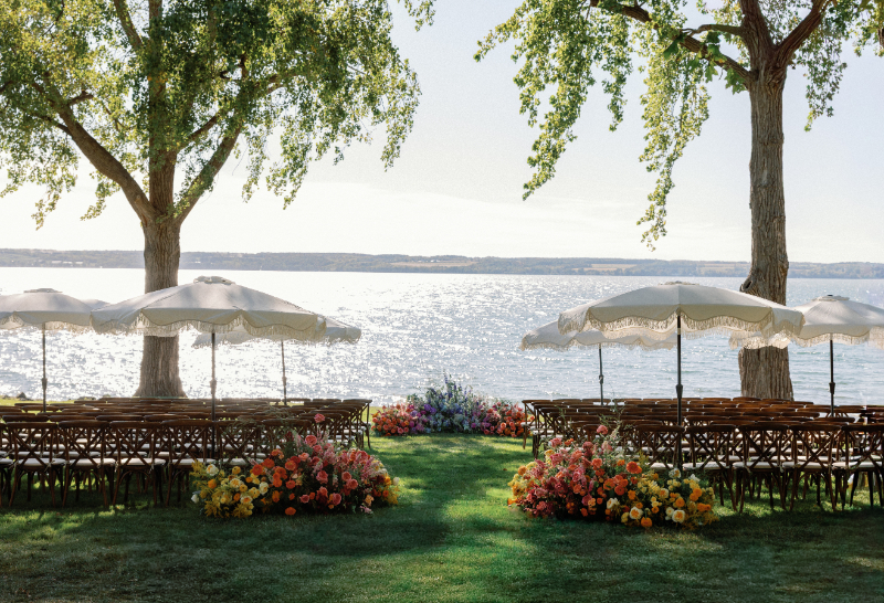 Slim Aarons inspired wedding ceremony setup at the Inns of Aurora.